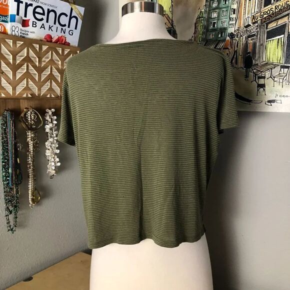 Prince & Fox Marine Arny Green Cropped Tee - Picture 3 of 10